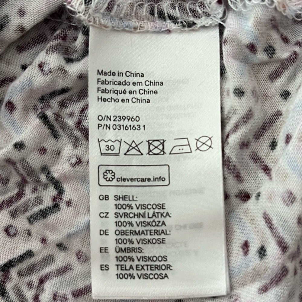 H&M Racerback tank with spaghetti straps size small - Picture 6 of 8